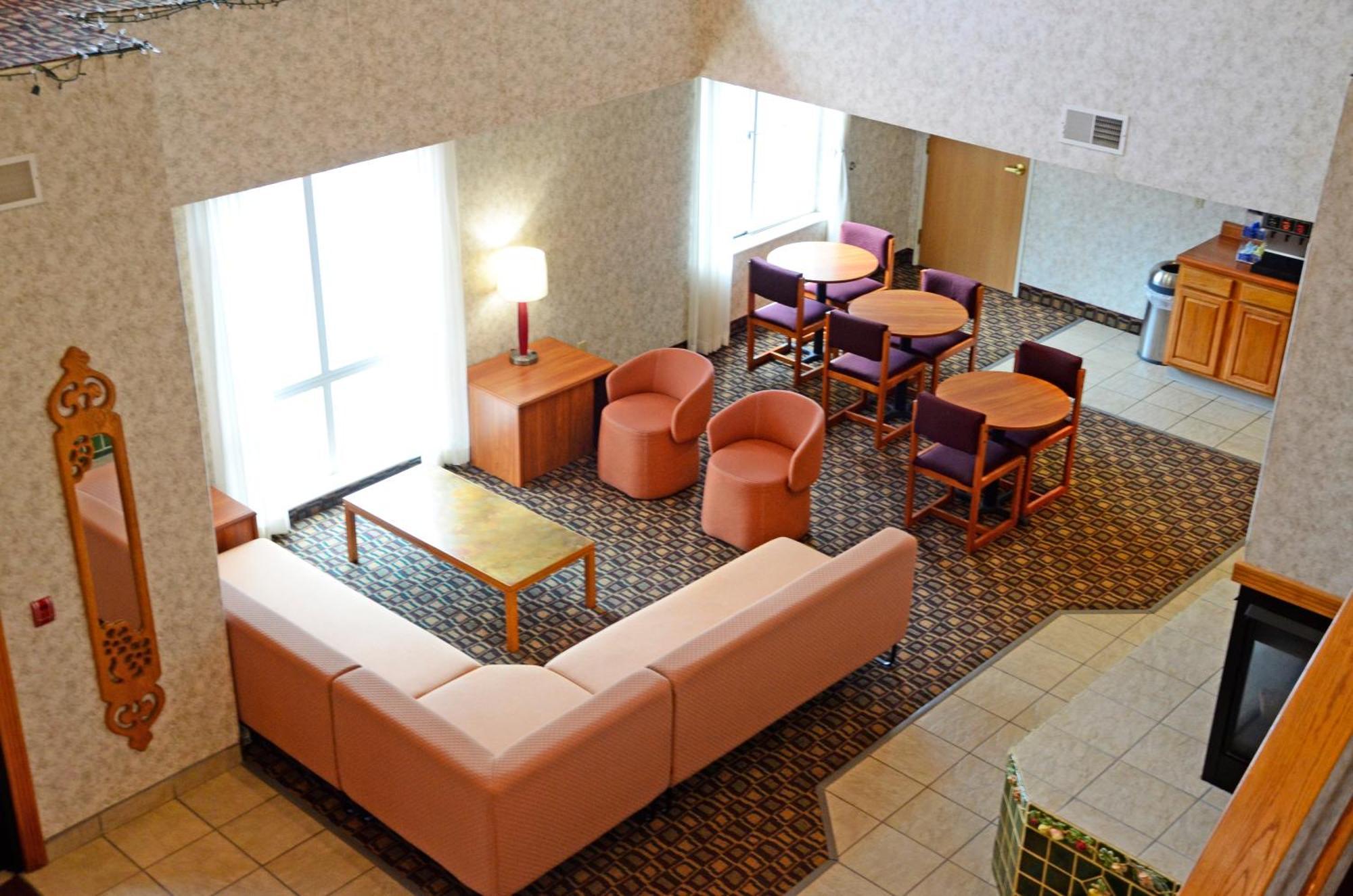 Allegan Budget Host Inn מראה חיצוני תמונה